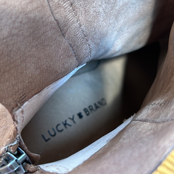 Lucky Brand LK Ravynn style leather suede booties.  Great condition. Size 8.5. - Picture 3 of 13